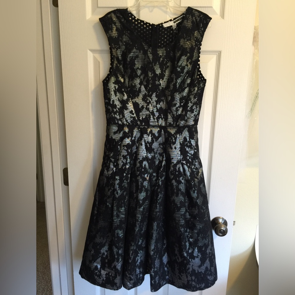 TRACY REESE Size 6 NWT Women’s Black/Silver Dress